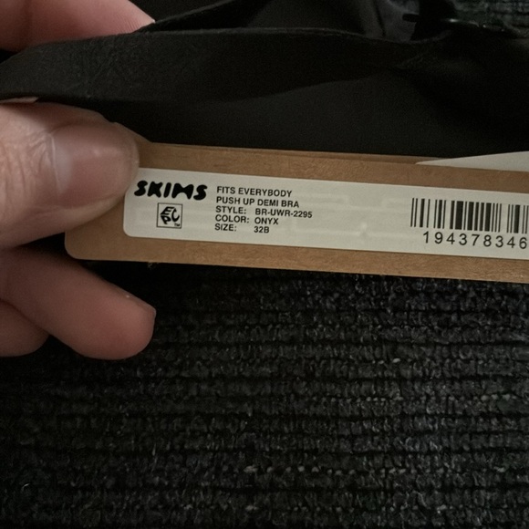 Fits everybody push up  Demi bra nwt - Picture 5 of 8